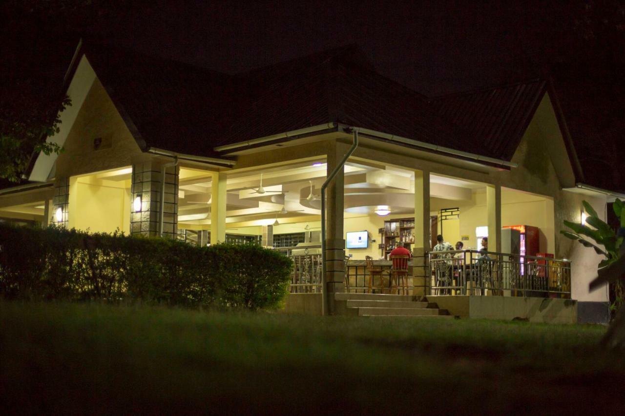 Cba Hotel Tanga Exterior photo